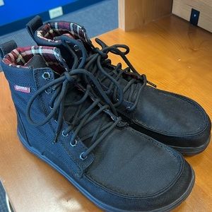 Used pair of Lems boulder boots knit
